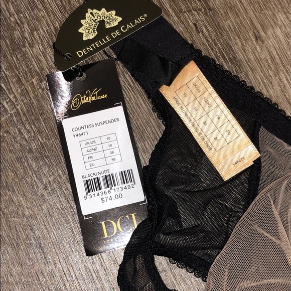 Lingerie set, bra and suspenders. - Picture 3 of 8